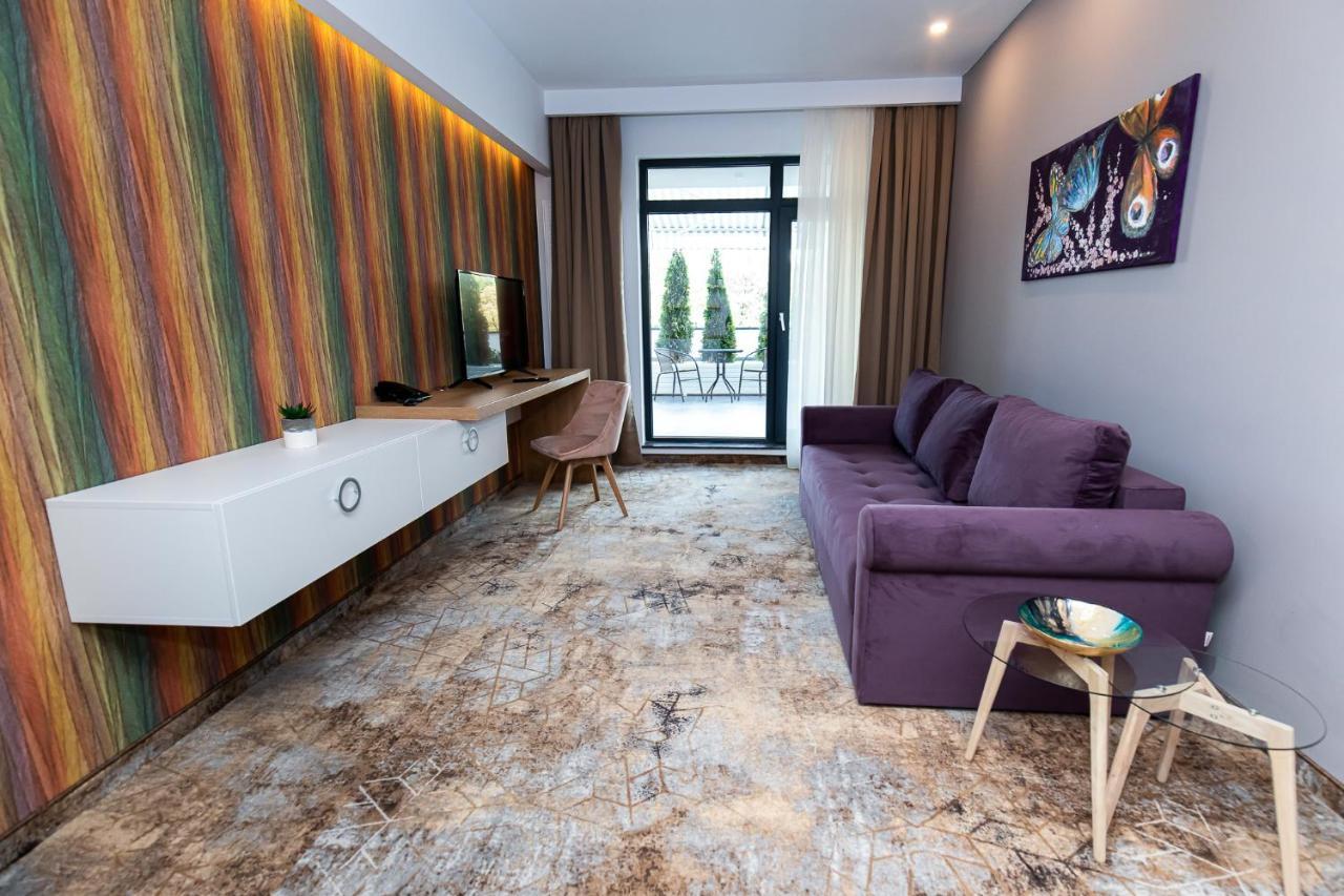 Grand View Hotel & Suites Copou Iasi Buitenkant foto