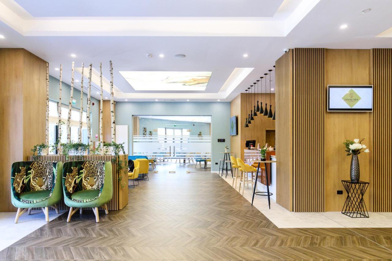 Grand View Hotel & Suites Copou Iasi Buitenkant foto