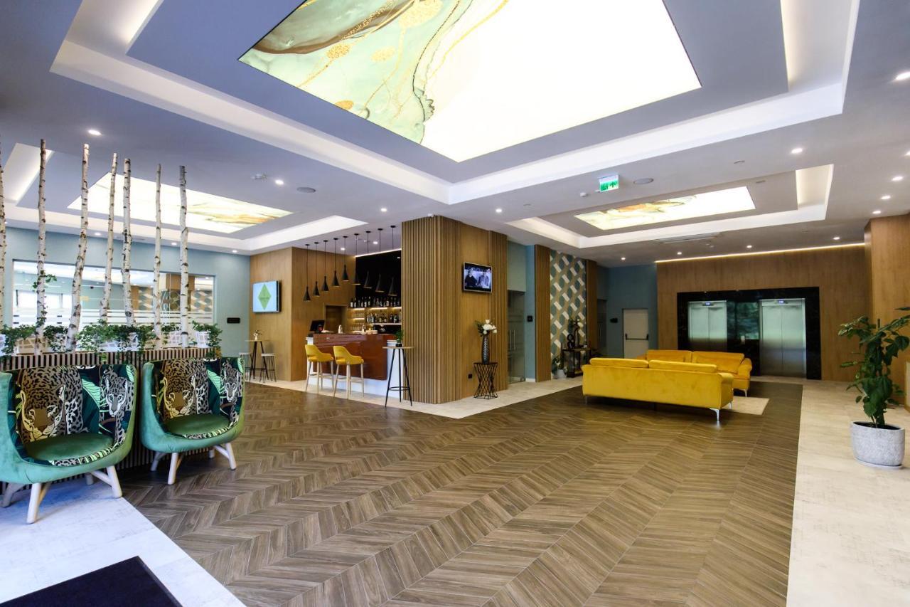Grand View Hotel & Suites Copou Iasi Buitenkant foto