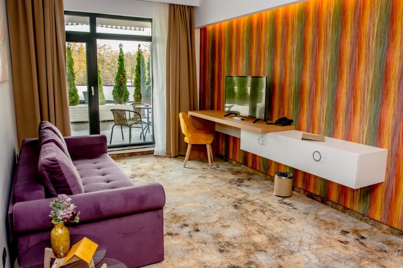 Grand View Hotel & Suites Copou Iasi Buitenkant foto