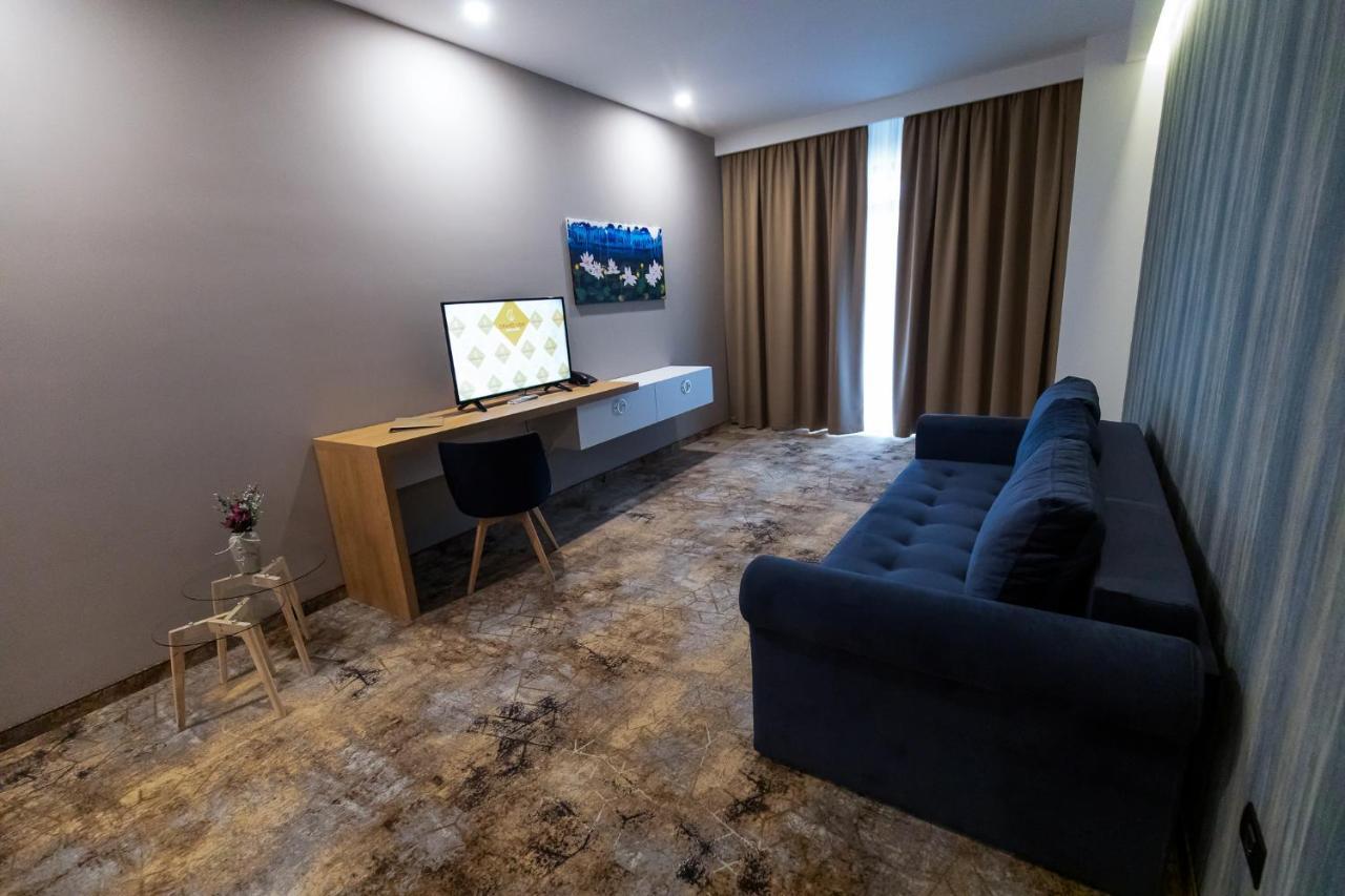 Grand View Hotel & Suites Copou Iasi Buitenkant foto
