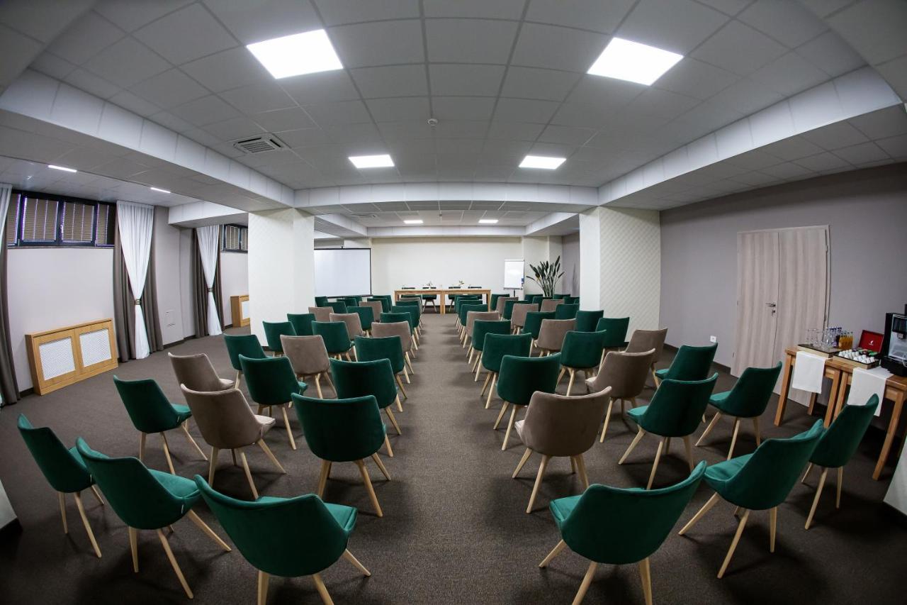 Grand View Hotel & Suites Copou Iasi Buitenkant foto
